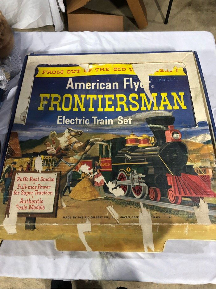 American Flyer Frontiersman Electric Trainset (1 of 2)