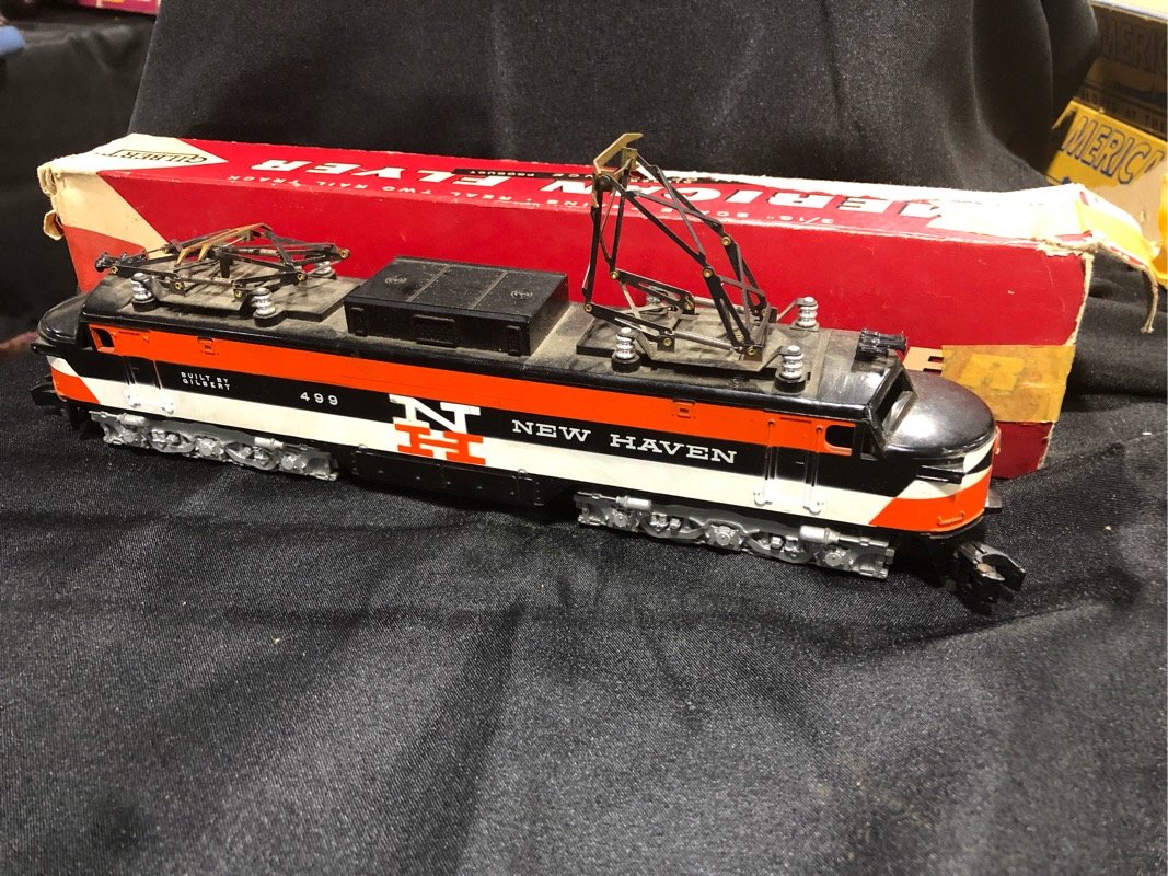 VTG American Flyer New Haven 499 Engine: very nice old heavy train. Very good shape with box.