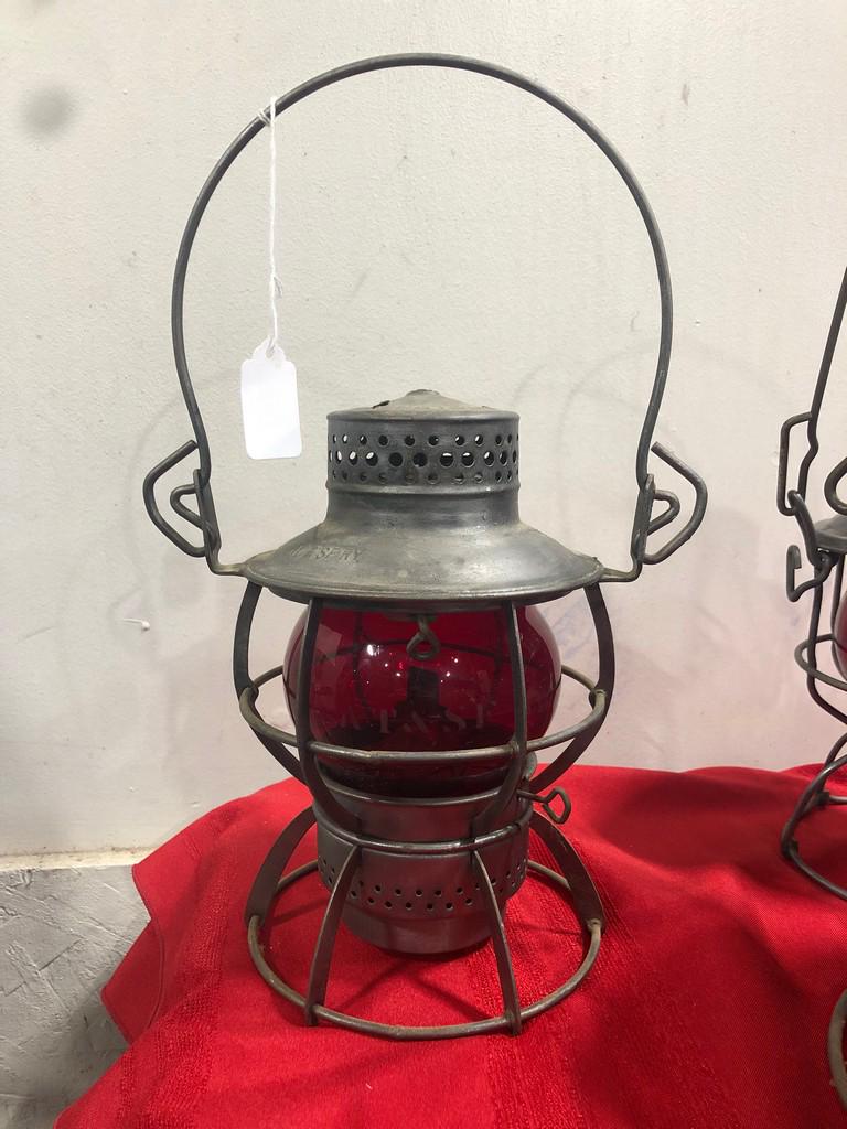 Atchison, Topeka and Santa Fe Railway Railroad Lantern (1 of 5)