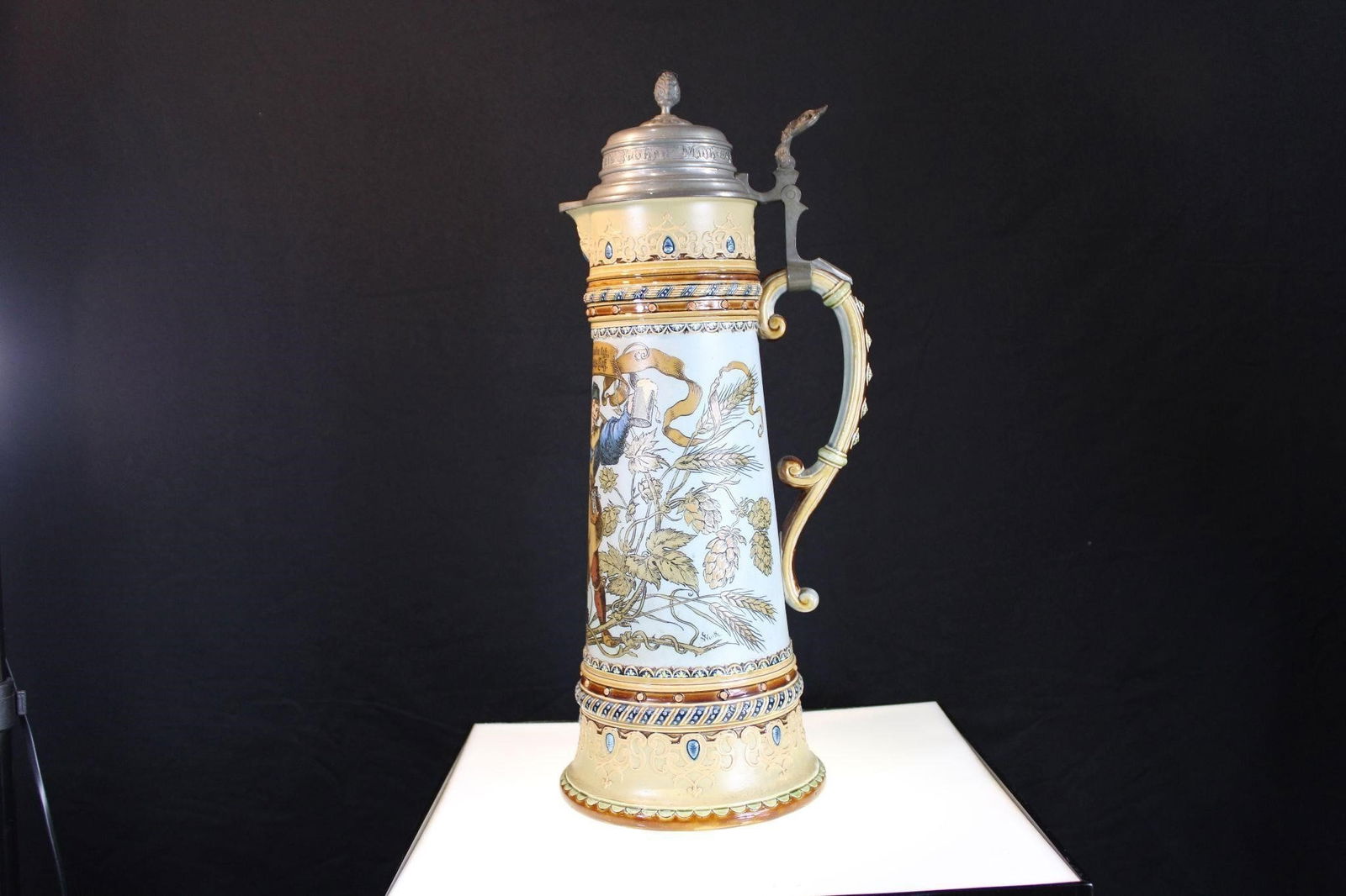 LARGE METTLACH GERMAN BEER STEIN #1940 (1 of 8)