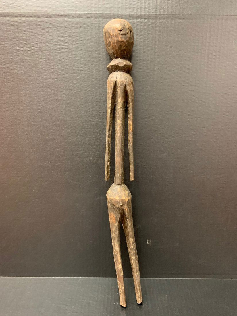 Moba Statue (1 of 6)