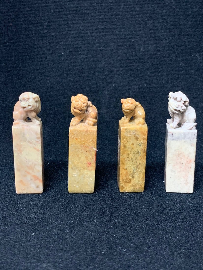 4 Pieces Soapstone Seal: Chinese Art 4 Pieces Soapstone Seal. The dimension 2 inches high x .5 inches wide. The packing and shipping cost with insurance for domestic is $15.00 flat rate shipping within the Continental US, the