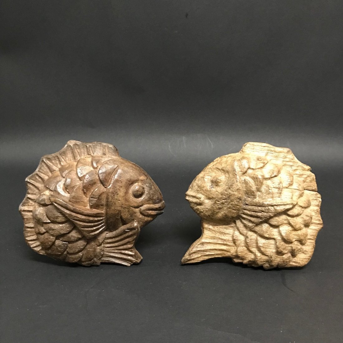 Carved Wood Paper Mache Mold Pair of Fish: Folk Art Carved Wood Paper Mache Mold Pair of Fish. The dimension 4.5 inches high x 4.75 inches wide. The packing and shipping cost with insurance for domestic is $20.00 flat rate shipping within the 