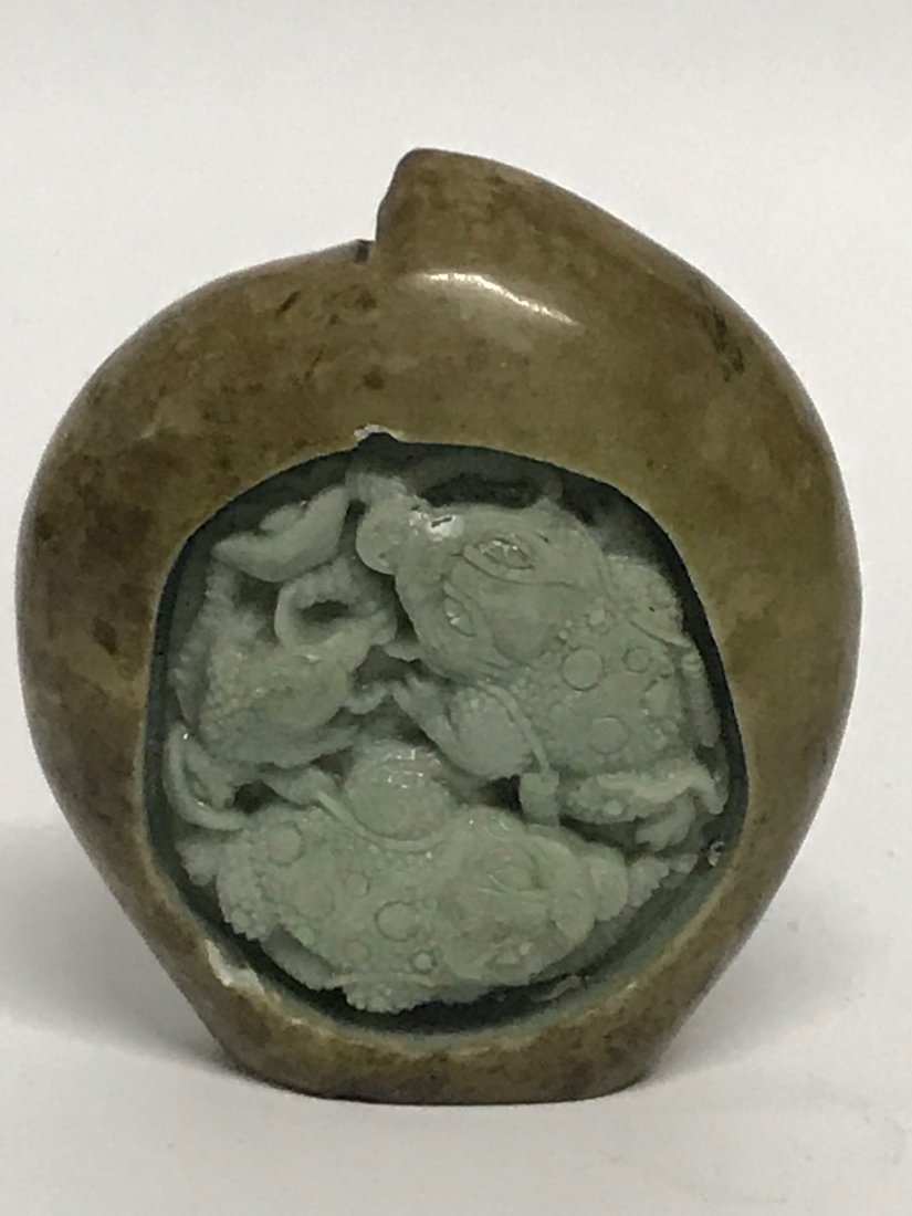 Chinese Soapstone Paperweight Frog Sculpture (1 of 5)