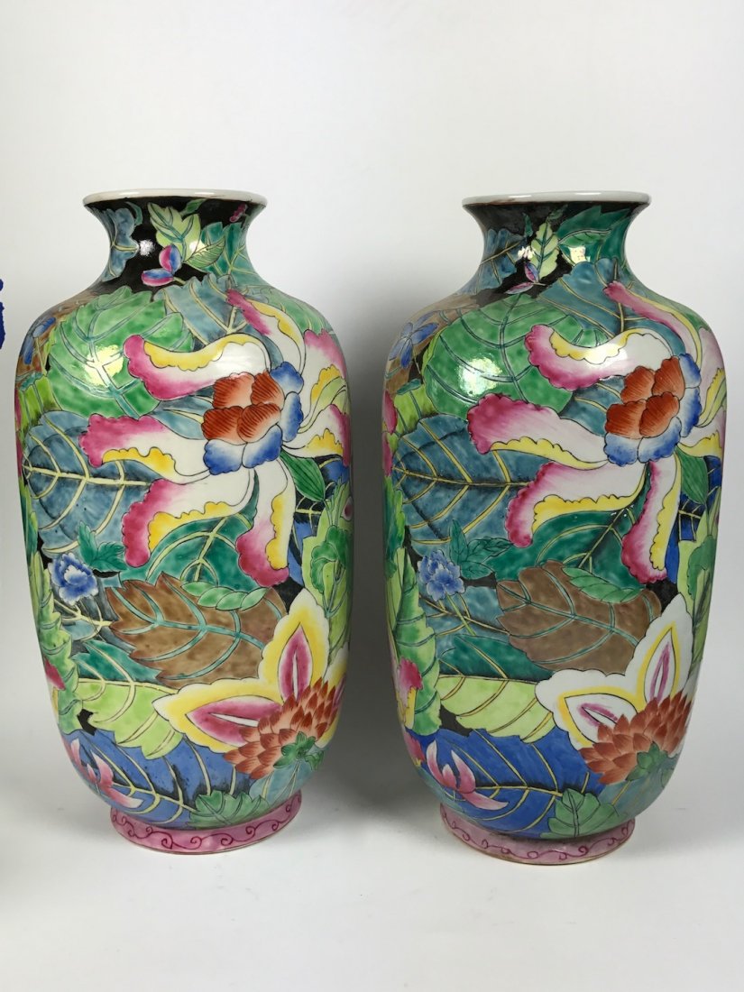 Pair of Porcelain Tobacco Leaves Design Vases (1 of 4)