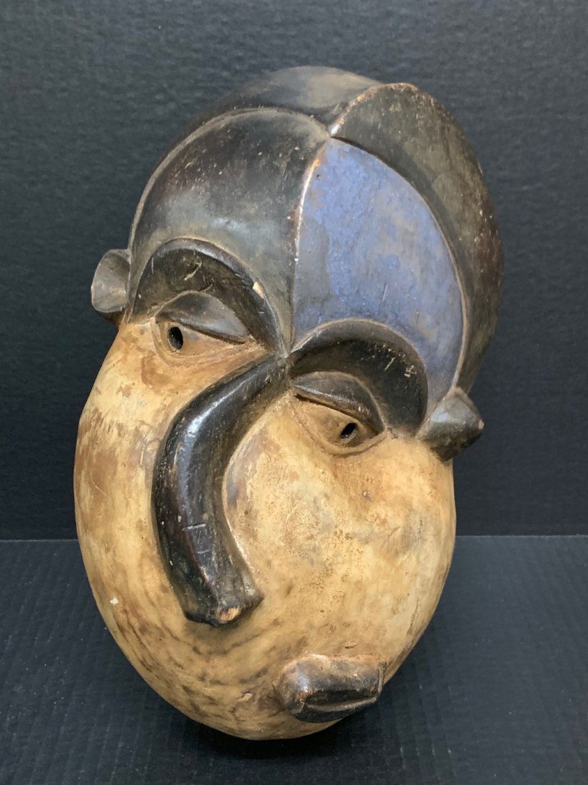 Pende Mask (1 of 8)
