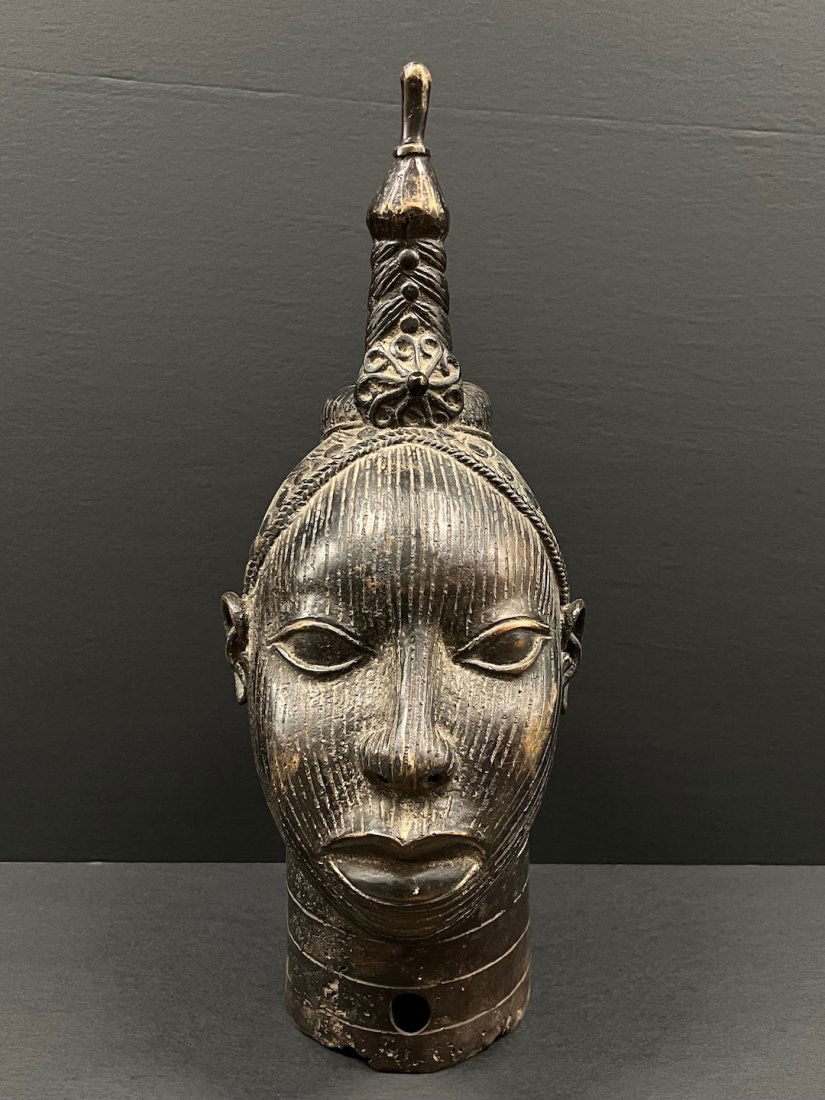 Oba Benin Bronze Head (1 of 8)