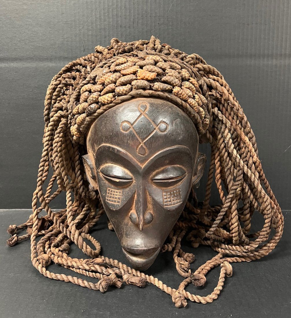 Chokwe Mask (1 of 7)