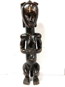 Fang Statue