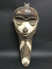 Pende Mask