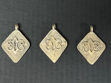 Ashanti Pendant 3 pieces