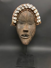 Dan Mask with Metal Stand