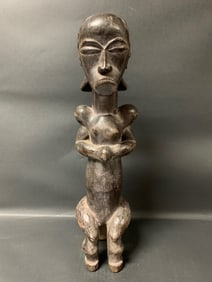 Fang Statue