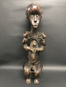 Fang Statue