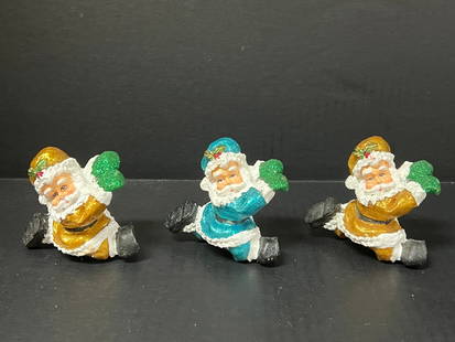 Set of 3 Cast Resin Santa Claus Sculpture: Set of 3 Cast Resin Santa Claus Sculpture . The dimension is 3 inches high x 3.75 inches wide. Please be aware that some of the items are vintage, secondhand, old ages, antiques and may have a defects