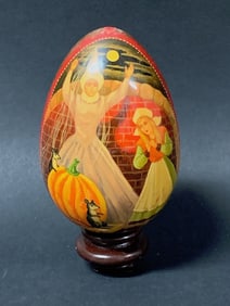 Russian Art Painted Wooden Easter Egg