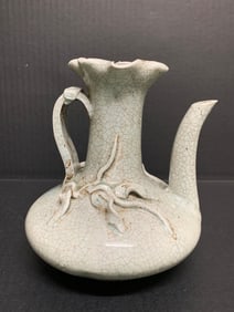 Porcelain Crackled Water Pot