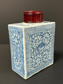 Chinese Art Porcelain Tea Caddy