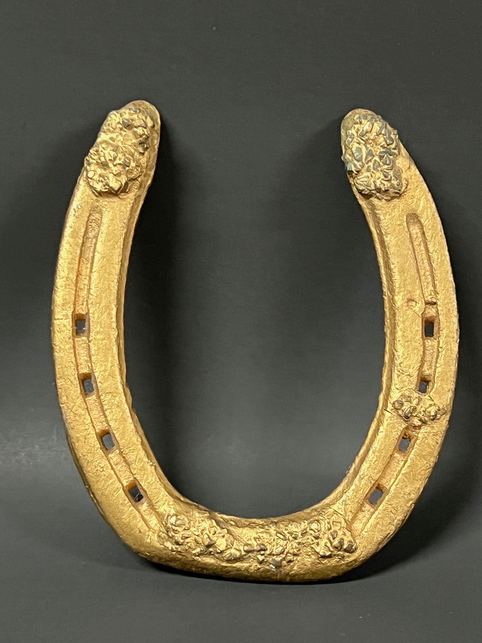 Vintage Bronze Horse Shoe Sculpture: Folk Art Vintage Bronze Horse Shoe Sculpture. The dimension is 5.75 inches high x 5 inches wide. Please be aware that some of the items are vintage, secondhand, old ages, antiques and may have a defec