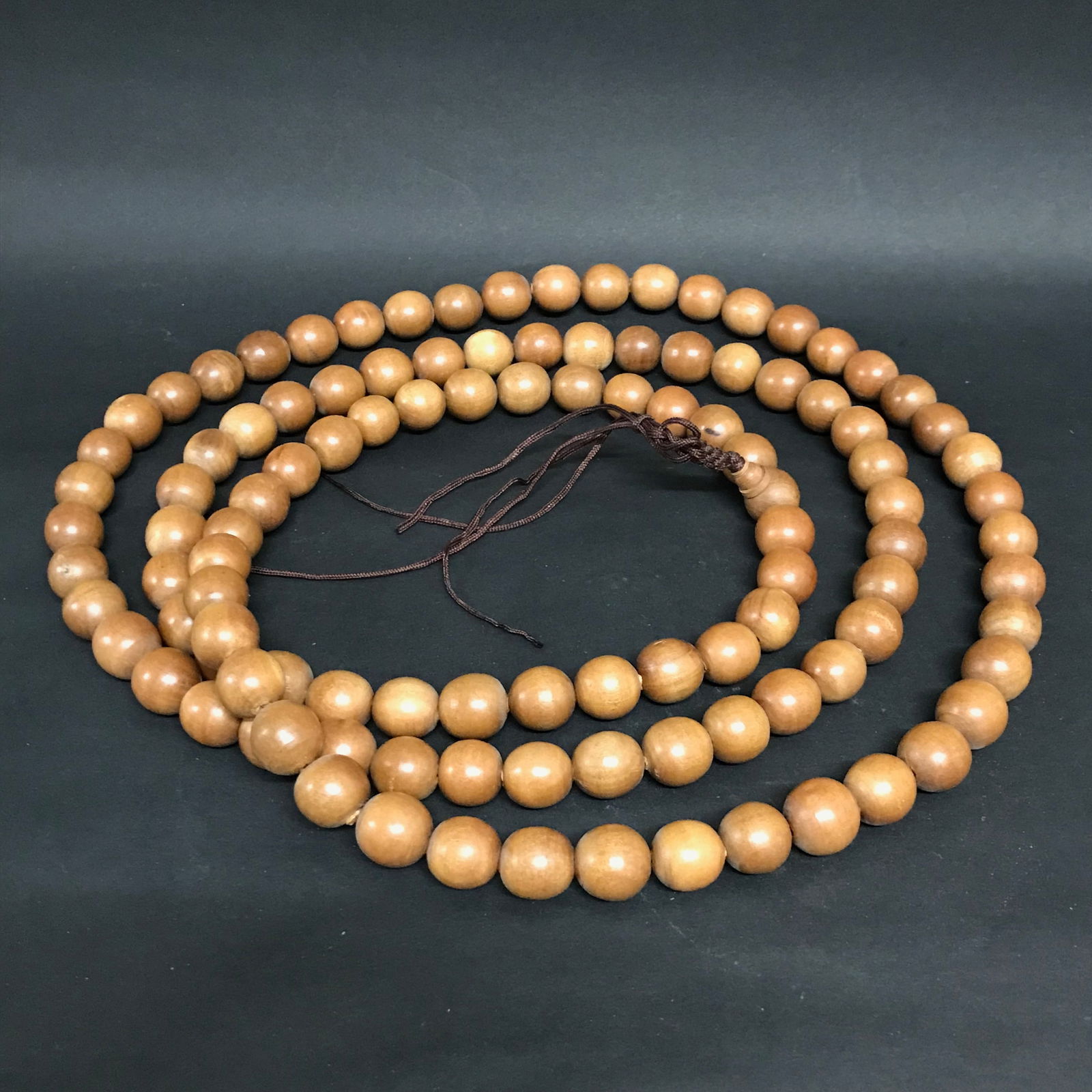 Tibetan Art Carved Wood 108 Beads Praying Necklace: Tibetan Art CarvedW wood 108 Beads Praying Necklace. Dimension is 72 inches round. Please be aware that some of the items are vintage, secondhand, old ages, antiques and may have a defects or sign of