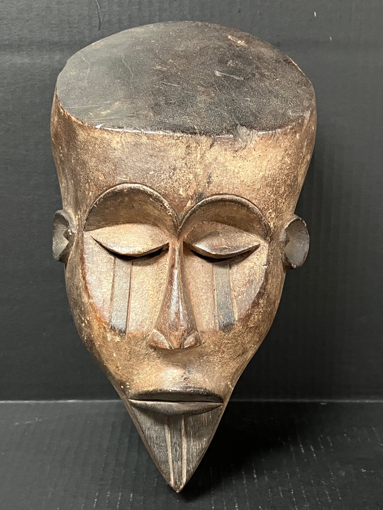 Carved Wood Vuvi Mask (1 of 5)