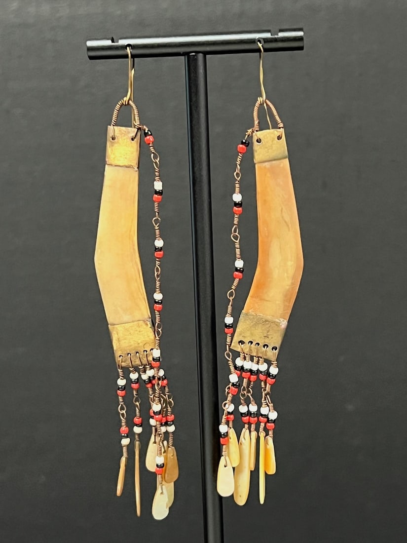 Philippine Tribal Art Ilongot Mother of Pearl and Beads Earrings (1 of 8)