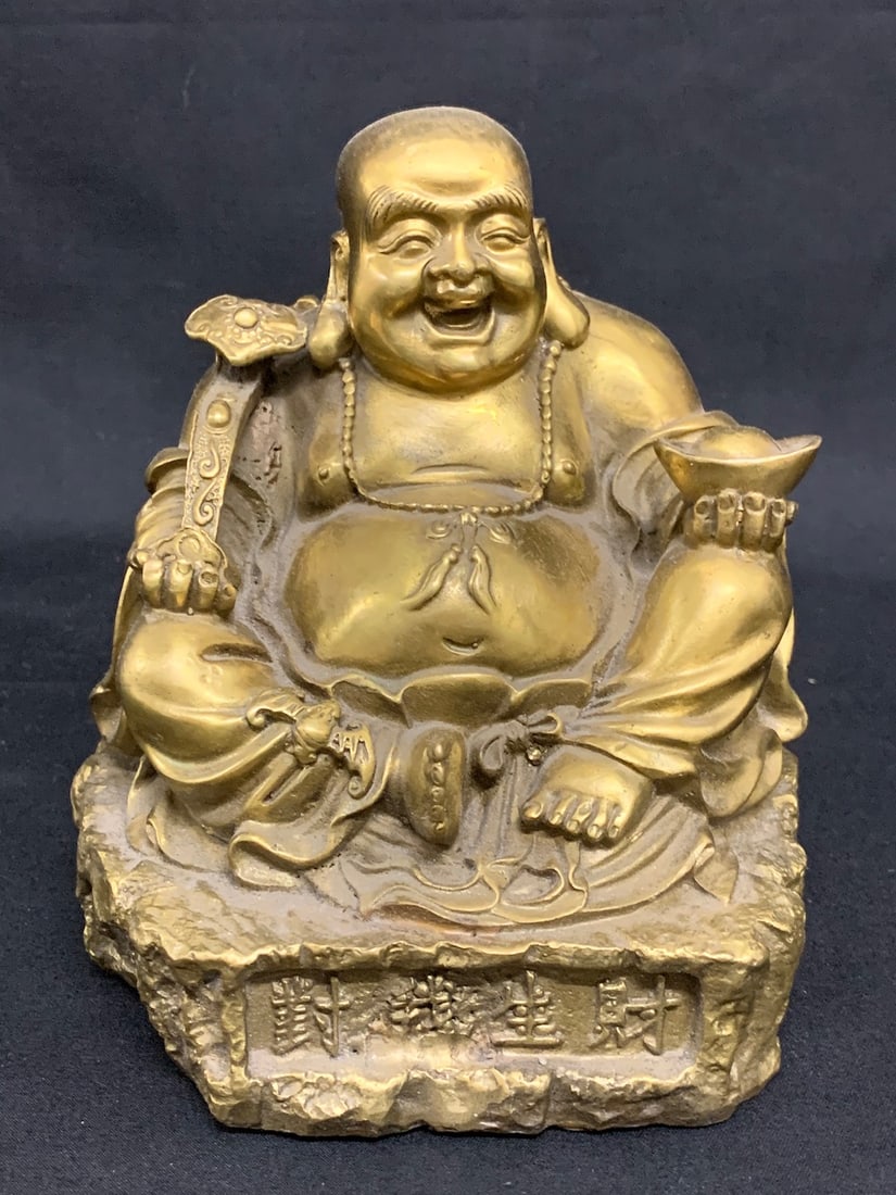 Chinese Art Brass Laughing Buddha Statue with Ingot and Ru Yi Scepter: Chinese Art Brass Laughing Buddha Statue with Ingot and RU Yi Scepter. The dimension is 5.5 inches high x 5 inches wide. Please be aware that some of the items are vintage, secondhand, old ages, antiq