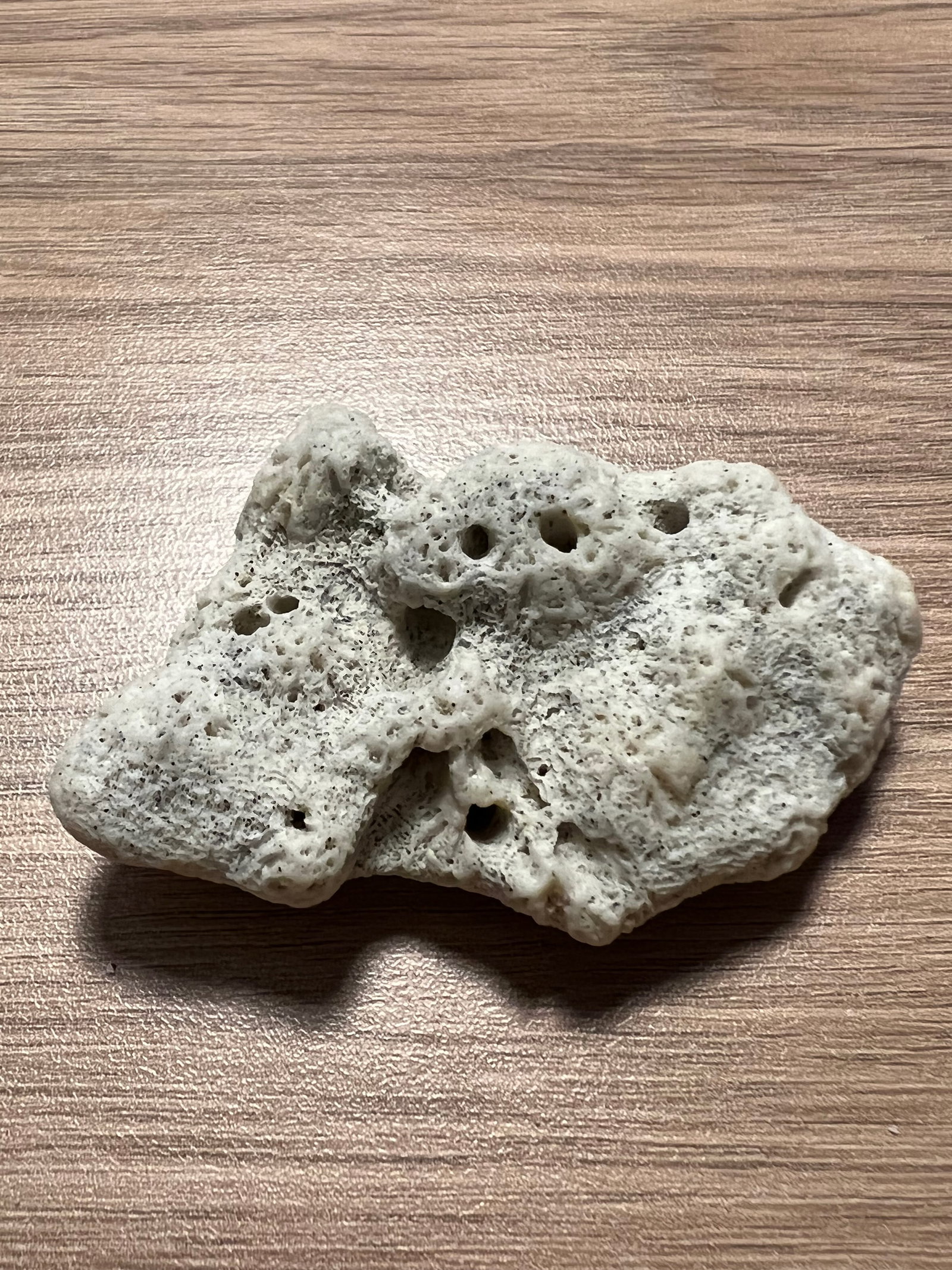 Naturally Form Ocean Beach Tumbled Stone or Rock: Naturall Form Ocean Beach Tumbled Stone or Rock. The dimension is 2 inches high x 2 inches wide. Please be aware that some of the items are vintage, secondhand, old ages, antiques and may have a
