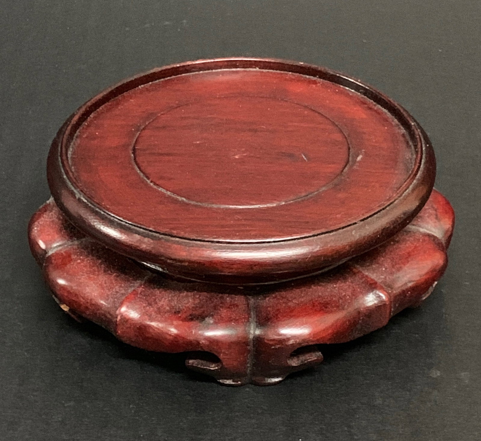 Chinese Art Carved Wooden Display Base: Chinese Art Carved Wooden Display Base. The dimension is 2 inches high x 5 inches wide. Please be aware that some of the items are vintage, secondhand, old ages, antiques and may have a defects or sig