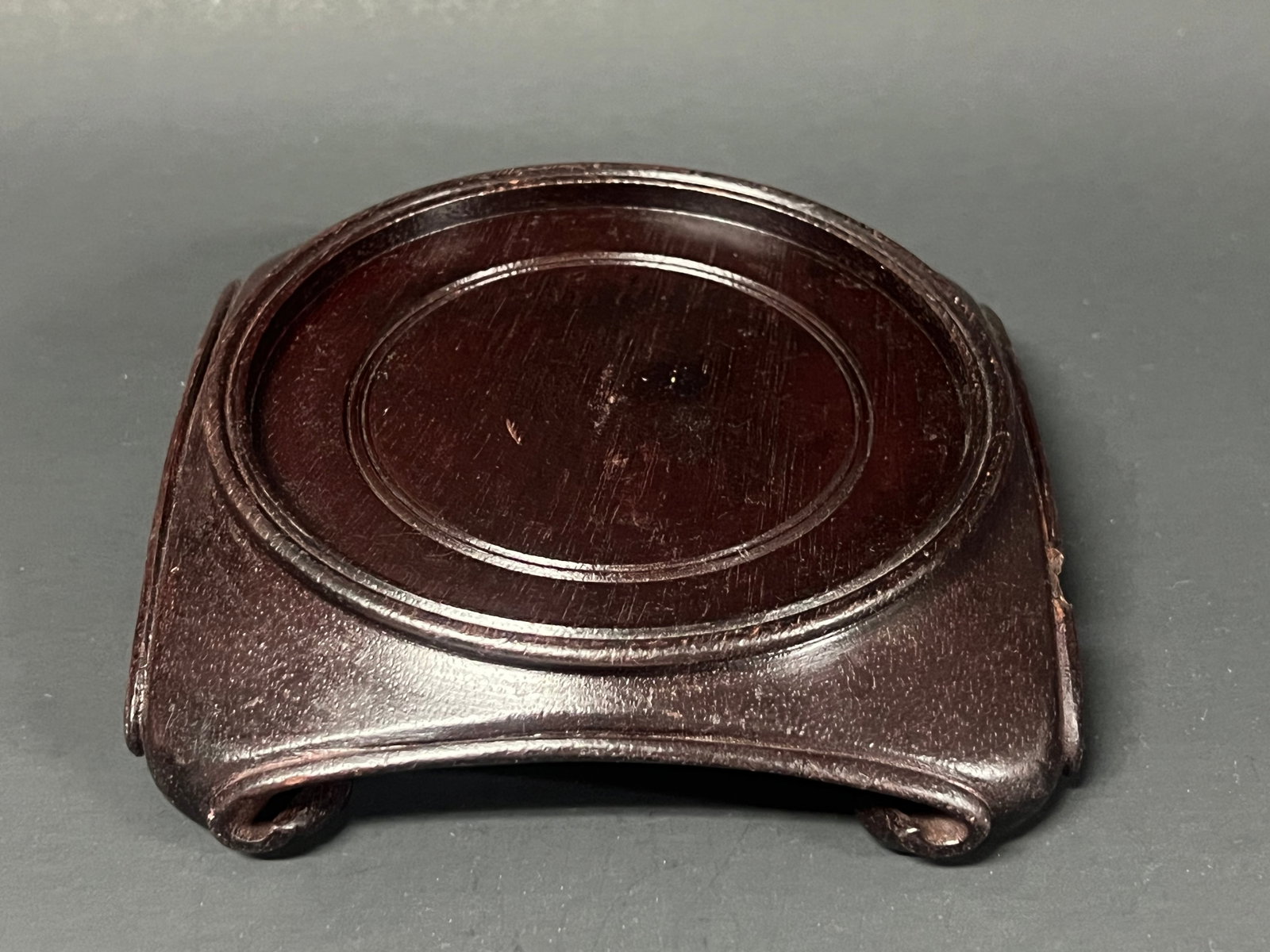 Chinese Art Carved Wooden Display Base: Chinese Art Carved Wooden Display Base. The dimension is 1.5 inches high x 5.5 inches wide. Please be aware that some of the items are vintage, secondhand, old ages, antiques and may have a defects or
