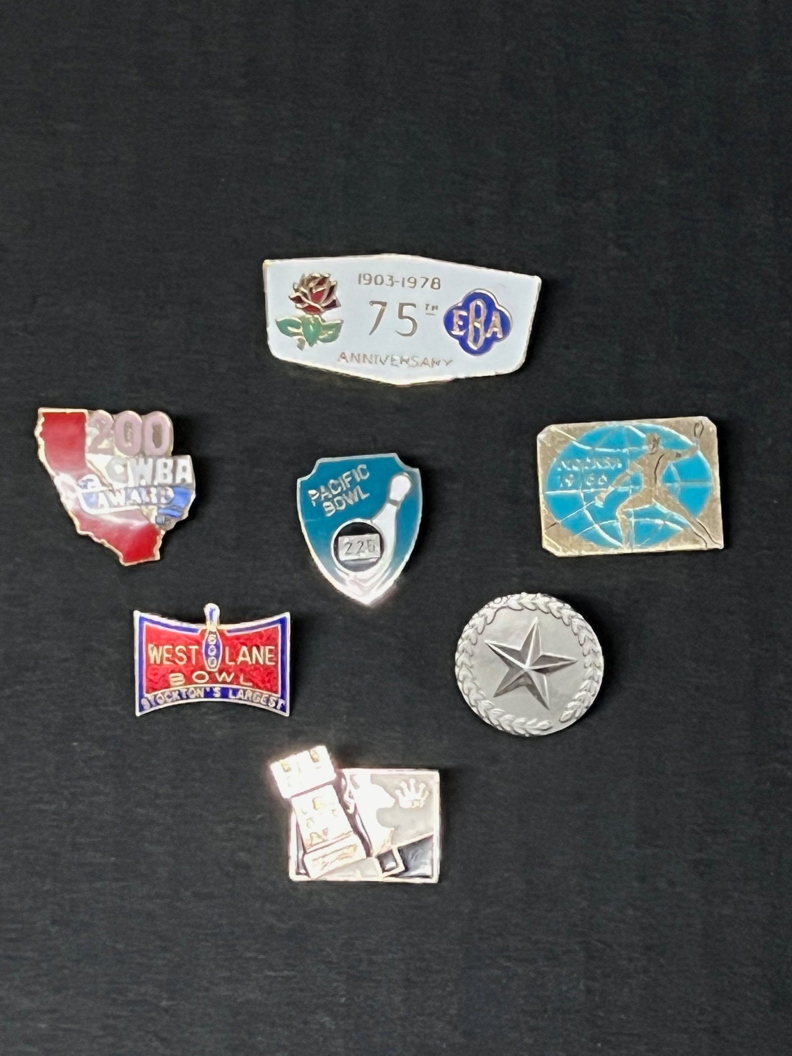 Assorted Collection of Vintage Enamel Pins and Badges Lot of 7: Assorted Collection of Vintage Enamel Pins and Badges Lot of 7. The dimension is 1 inches high x 1.5 inches wide. Please be aware that some of the items are vintage, secondhand, old ages, antiques