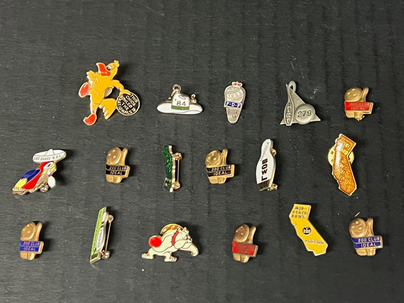 Assorted Collection of Vintage Enamel Pins and Badges Lot of 17: Assorted Collection of Vintage Enamel Pins and Badges Lot of 17. The dimension is 1 inches high x 1.5 inches wide. Please be aware that some of the items are vintage, secondhand, old ages, antiques an