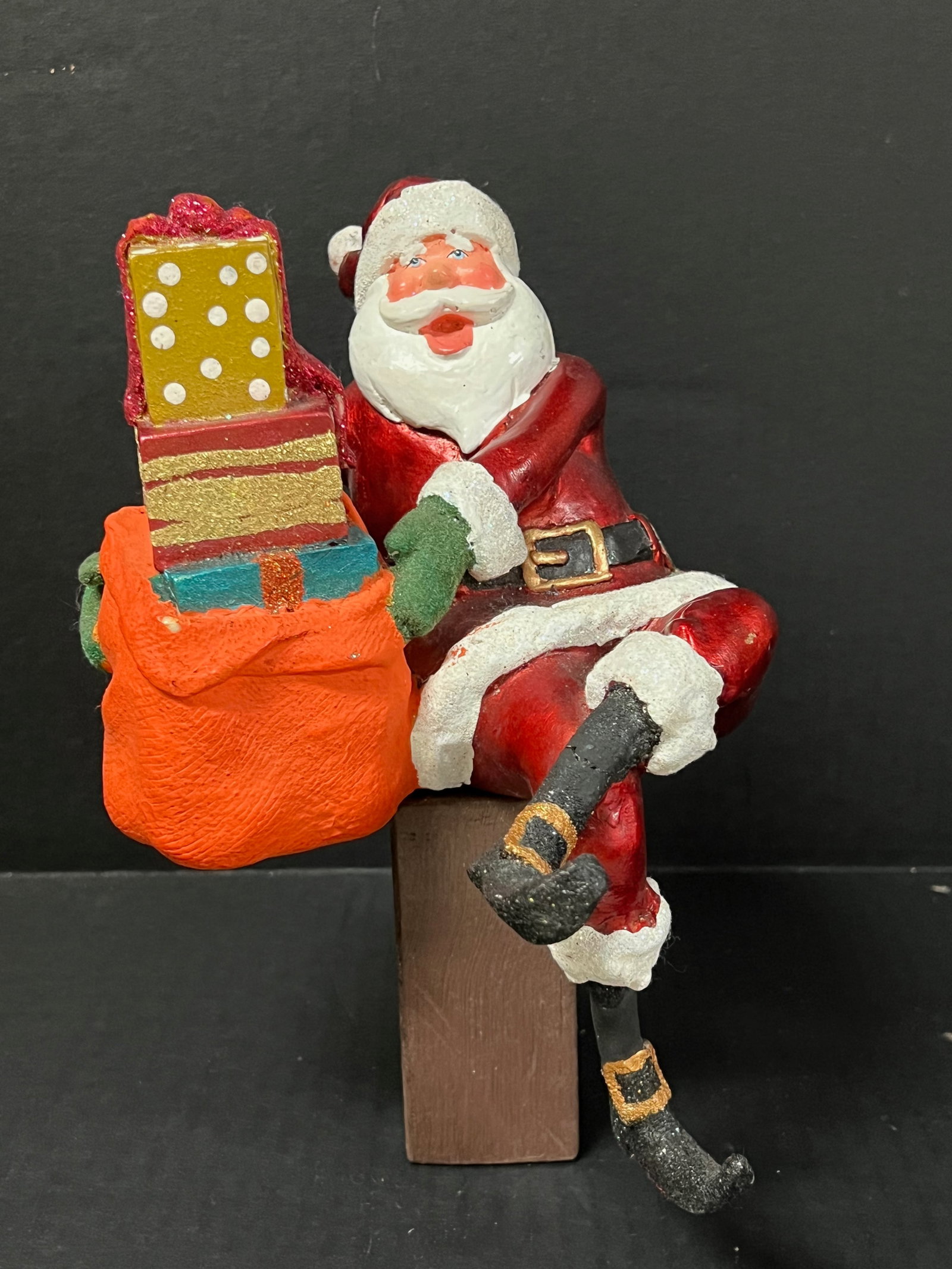 Vintage Cast Resin and Cloth Santa Claus Sculpture (1 of 8)