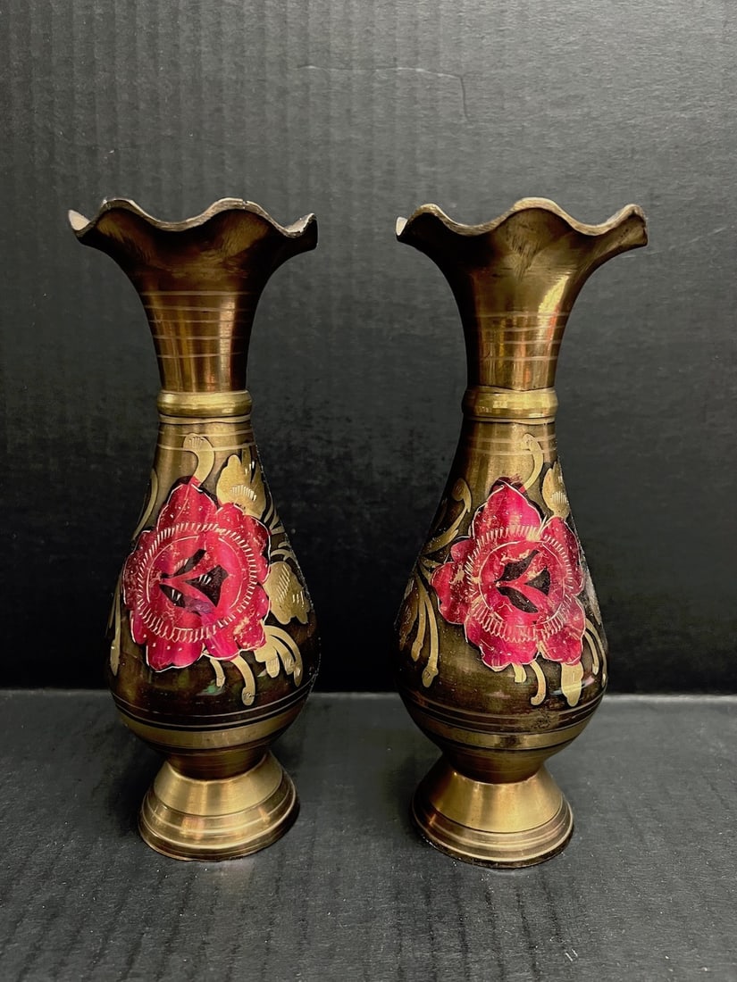 Vintage Etched Brass Vase with Floral Design: Vintage Etched Brass Vase with Floral Design. The dimension is 8 inches high x 2.5 inches wide and 8 inches high x 2 inches wide. Please be aware that some of the items are vintage, secondhand, old ag