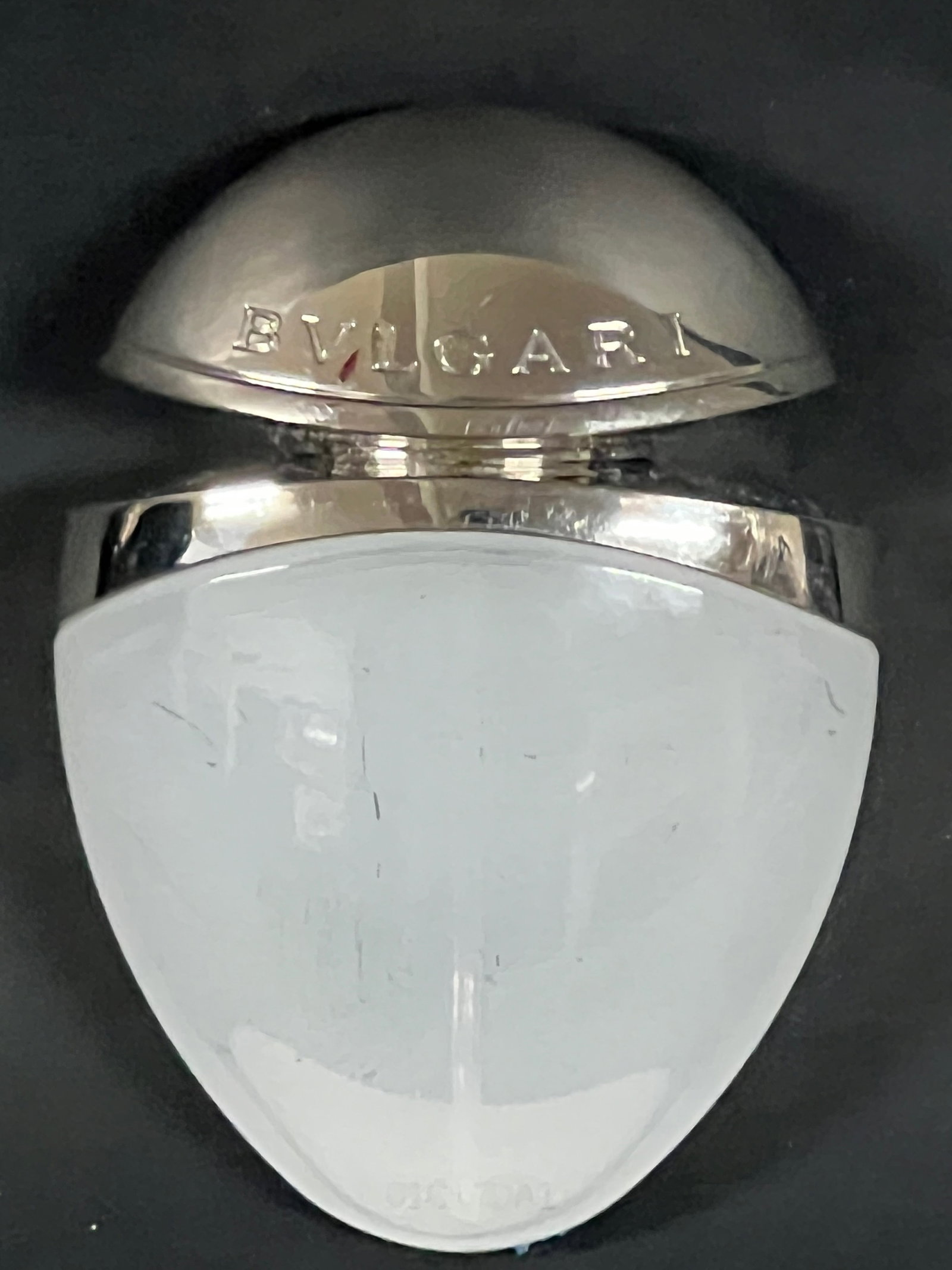 Empty Bottle Only - Bulgari Omnia Crystalline Eau de Toilette Glass Bottle: Empty Bottle Only - Bulgari Omnia Crystalline Eau De Toilette Glass Bottle. The dimension is 3 inches high x 2 inches wide. Please be aware that some of the items are vintage, secondhand, old ages, an