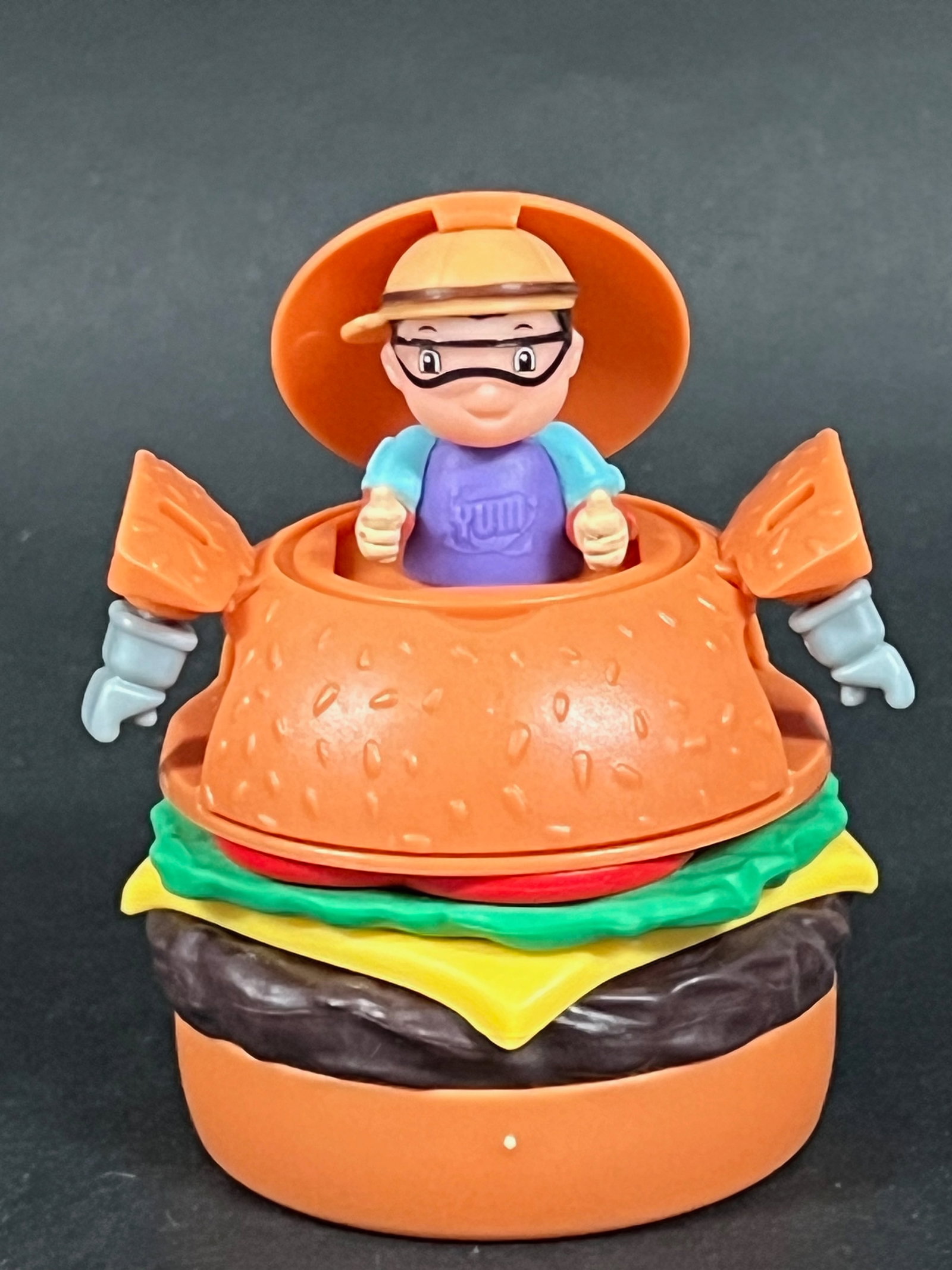 2022 Jollibee Kiddie Meal Jollibots Collectible Toy YUMBURGER: 2022 Jollibee Kiddie Meal Jollibots Collectible Toy YUMBURGER. The dimension is 3.5 inches high x 3 inches wide. Please be aware that some of the items are vintage, secondhand, old ages, antiques and
