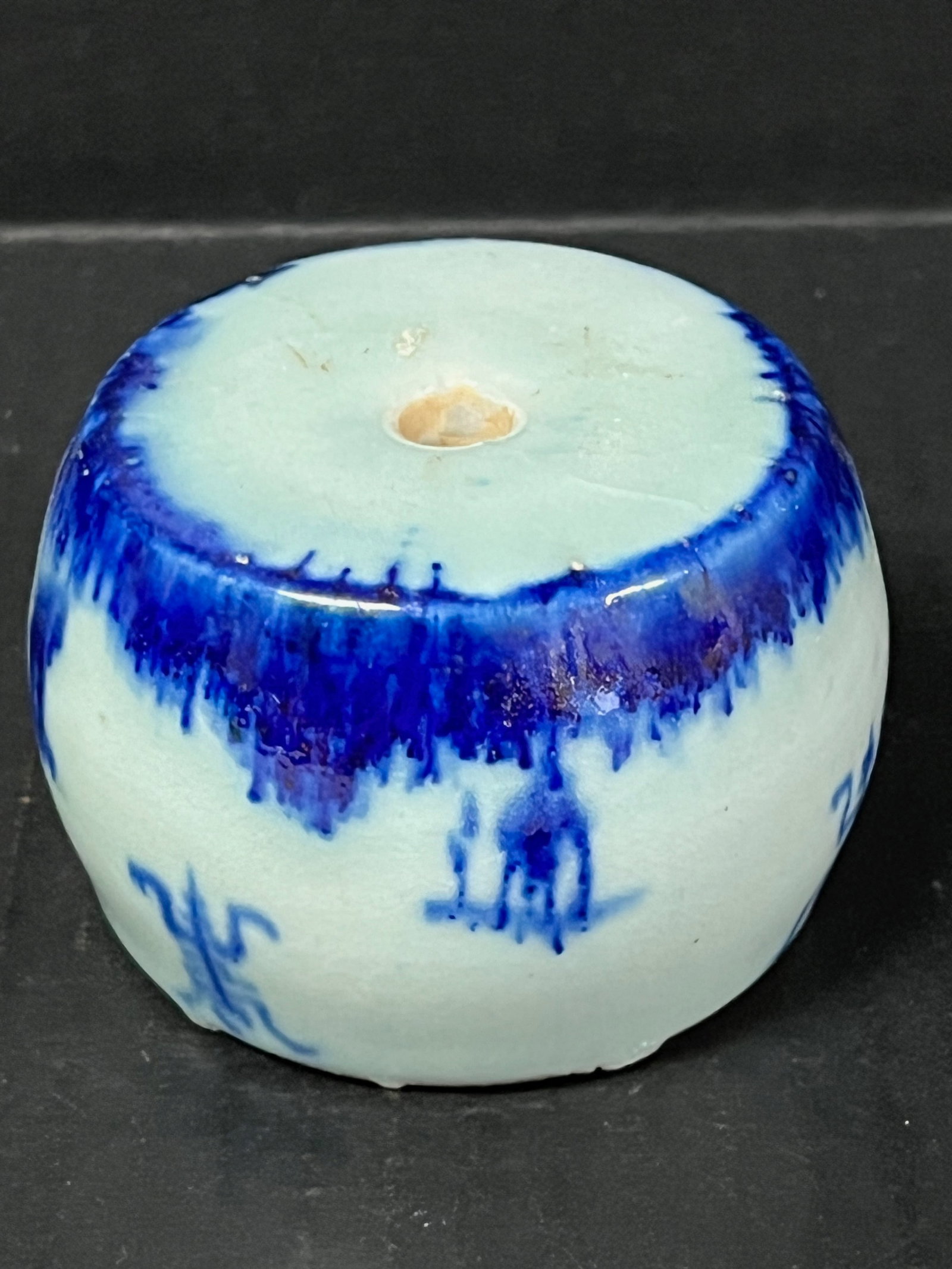 Chinese Art Porcelain Blue and White Incense Burner: Chinese Art Blue and White Porcelain Incense Burner. The dimension is 2.5 inches high x 3 inches wide. Please be aware that some of the items are vintage, secondhand, old ages, antiques and may have