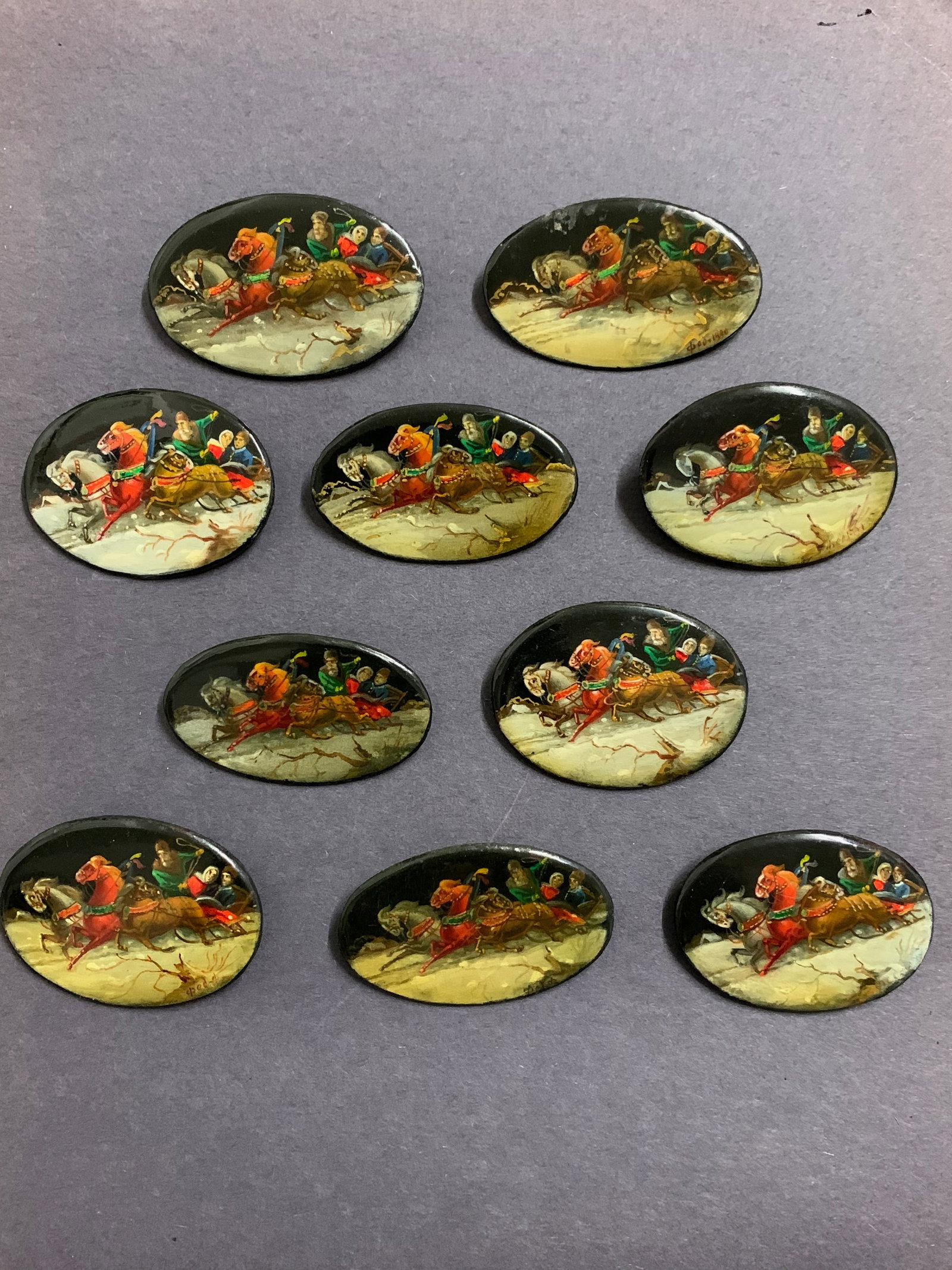 Set of 10 Vintage Russian Fedoskino Hand Painted Lacquer Brooch: Set of 10 Vintage Russian Fedoskino Hand Painted Lacquer Brooch. The dimension is 1.25 inches high x 2.5 inches wide. Please be aware that some of the items are vintage, secondhand, old ages,