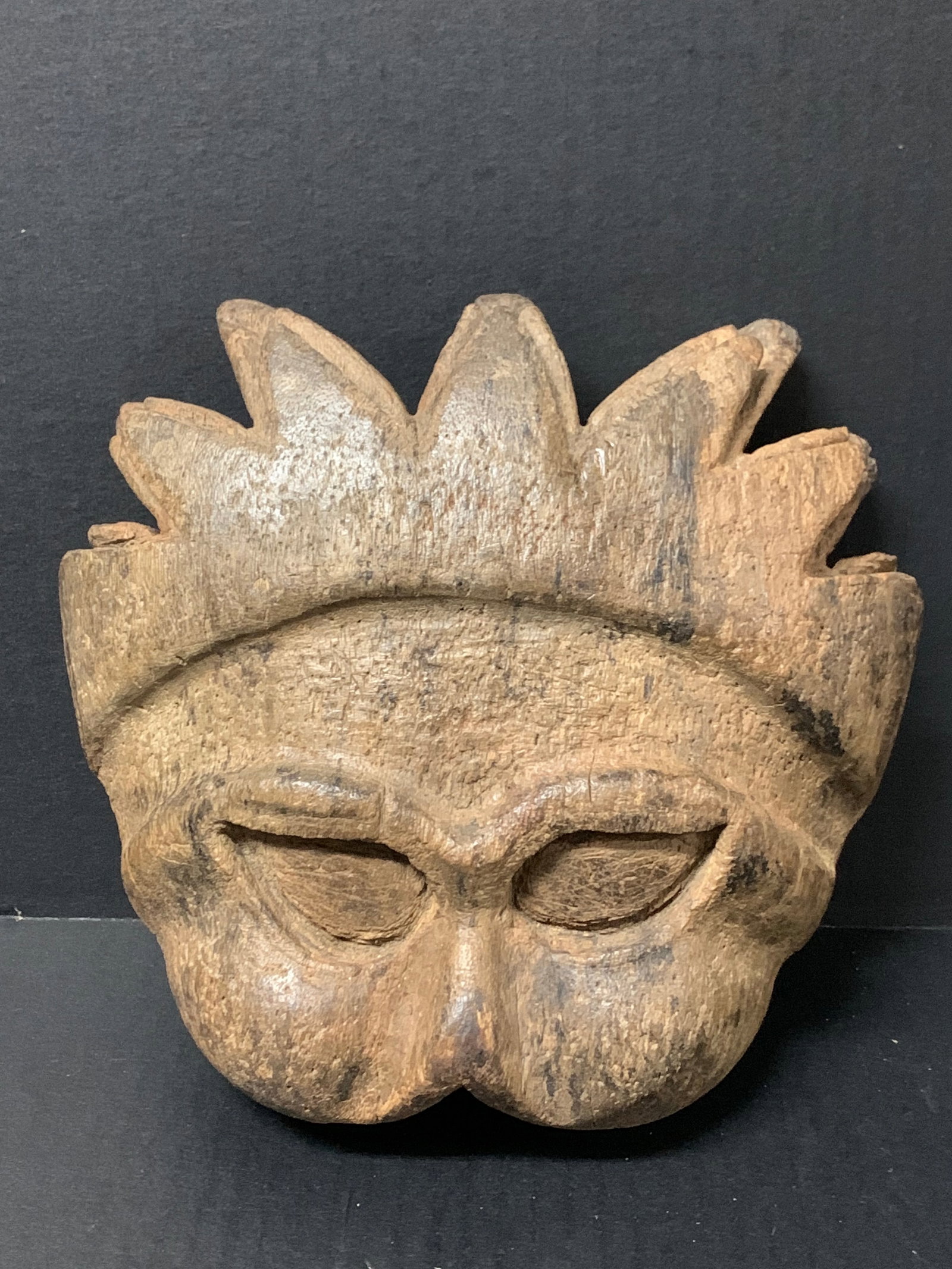 Vintage Hand Carved Wooden Masquerade Mask Sculpture: Vintage Folk Art Hand Carved Wooden Masquerade Sculpture. The dimension is 8.5 inches high x 9 inches wide. Please be aware that some of the items are vintage, secondhand, old ages, antiques and may h