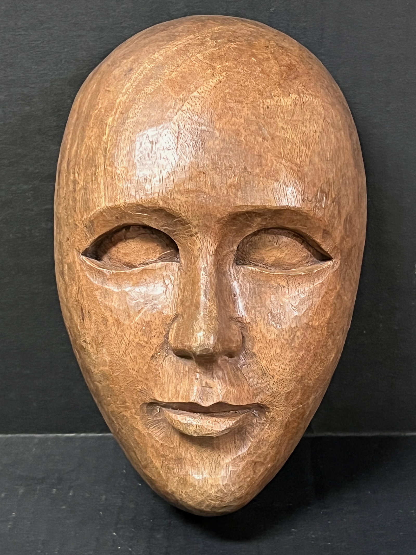 Vintage Hand Carved Wooden Male Face Plaque Sculpture: Vintage Folk Art Hand Carved Wooden Male Face Wall Plaque Decor Sculpture. The dimension is 9.25 inches high x 6 inches wide. Please be aware that some of the items are vintage, secondhand, old ages, 