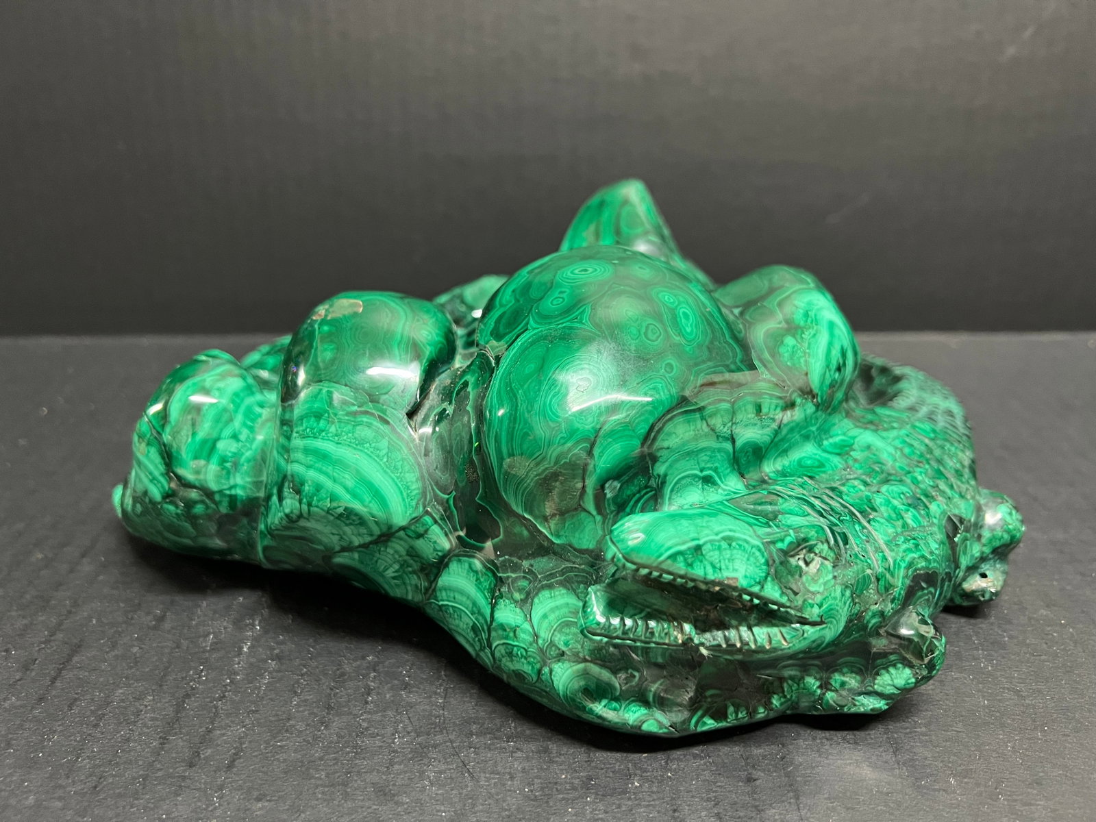 Vintage Solid Botryoidal Malachite Stone Animal Sculpture: Vintage Solid Botryoidal Malachite Stone Animal Sculpture. The dimension is 4 inches high x 10 inches wide x 9 inches depth. Please be aware that some of the items are vintage, secondhand, old ages, a