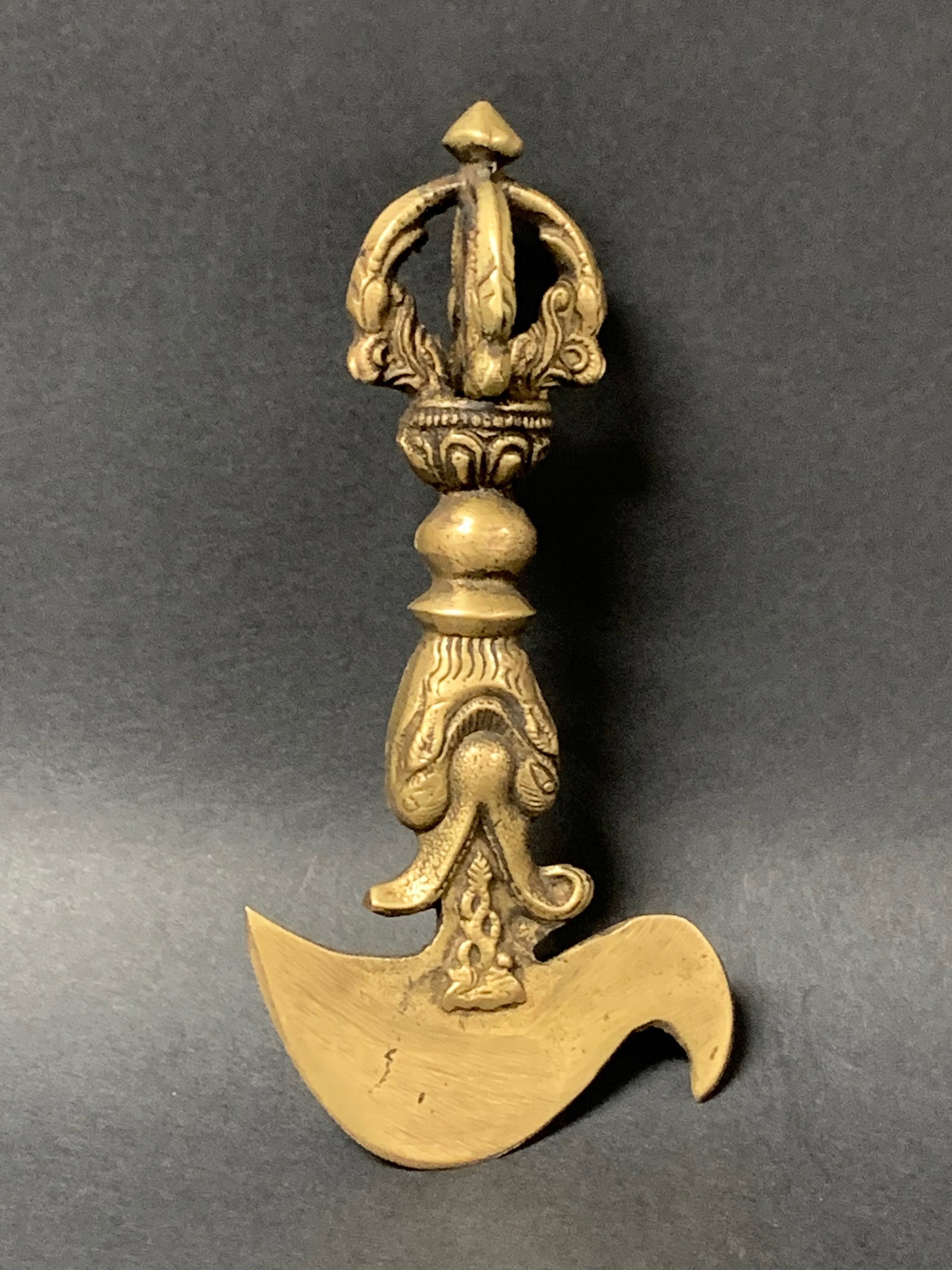 Tibetan Art Gilt Bronze Kartika with Dorje Handle Ritual Dagger: Tibetan Art Gilt Bronze Kartika with Dorje Handle Ritual Dagger. The dimension is 5.75 inches high x 2.75 inches wide. Please be aware that some of the items are vintage, secondhand, old ages, antique