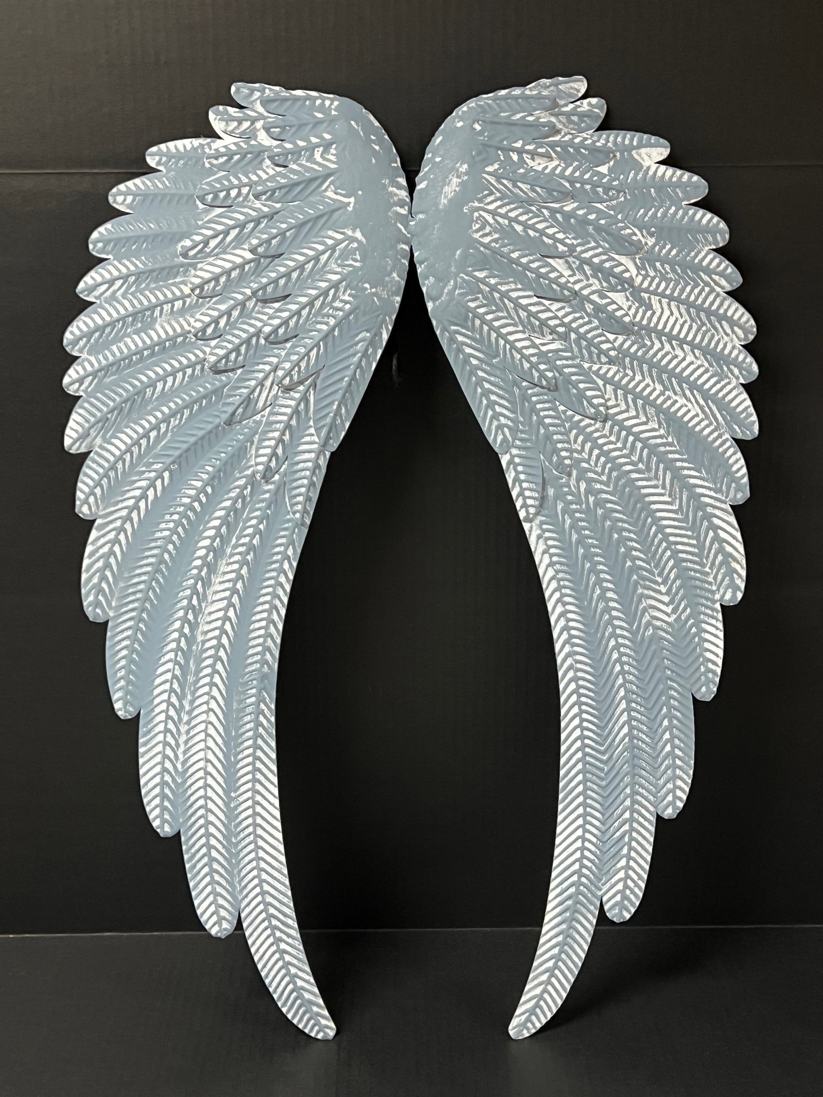 Painted Tin Metal Wings Sculpture: Painted Tin Metal Wings Sculpture. The dimension is 27 inches high x 19 inches wide. Please be aware that some of the items are vintage, secondhand, old ages, antiques and may have a defects or sign o