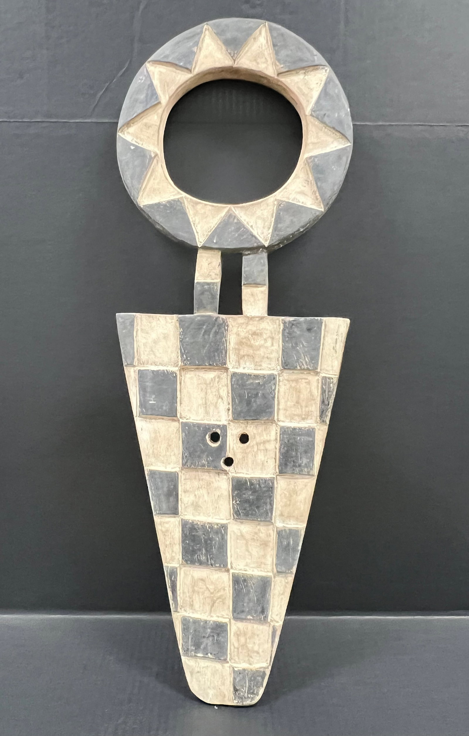 African Art Burkina Faso Bedu Plank Mask: African Tribal Art Burkina Faso Bedu Plank Mask. The dimension is 29.5 inches high x 10 inches wide. Please be aware that some of the items are vintage, secondhand, old ages, antiques and may have a