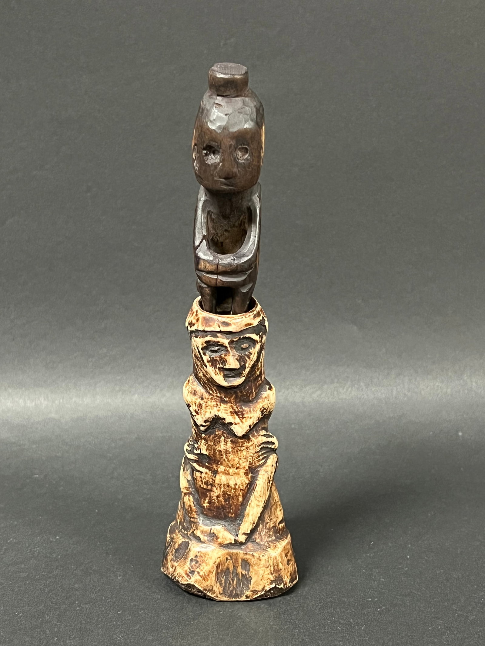 Philippine Ifugao Carved Wood and Bone Lime Container Bulul Sculpture: Philippine Ifugao Carved Wood and Bone Lime Container Bulul Sculpture. The dimension is 7.75 inches high x 2.25 inches wide. Please be aware that some of the items are vintage, secondhand, old ages,