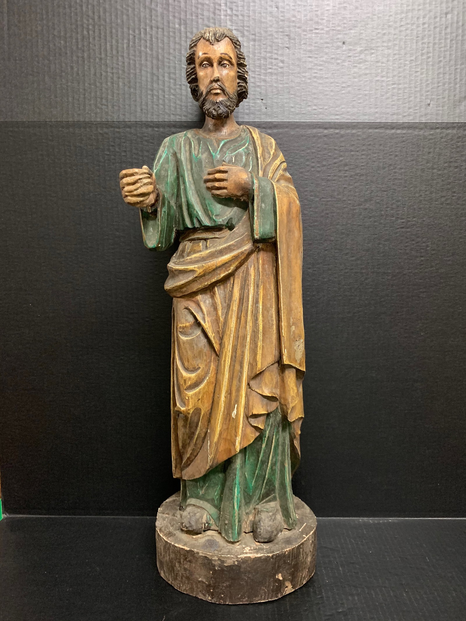 Religious Art Carved Wood Saint Joseph Sculpture: Religious Art Carved Wood Saint Joseph Sculpture. The dimension is 28 inches high x 9 inches wide. Please be aware that some of the items are vintage, secondhand, old ages, antiques and may have a def