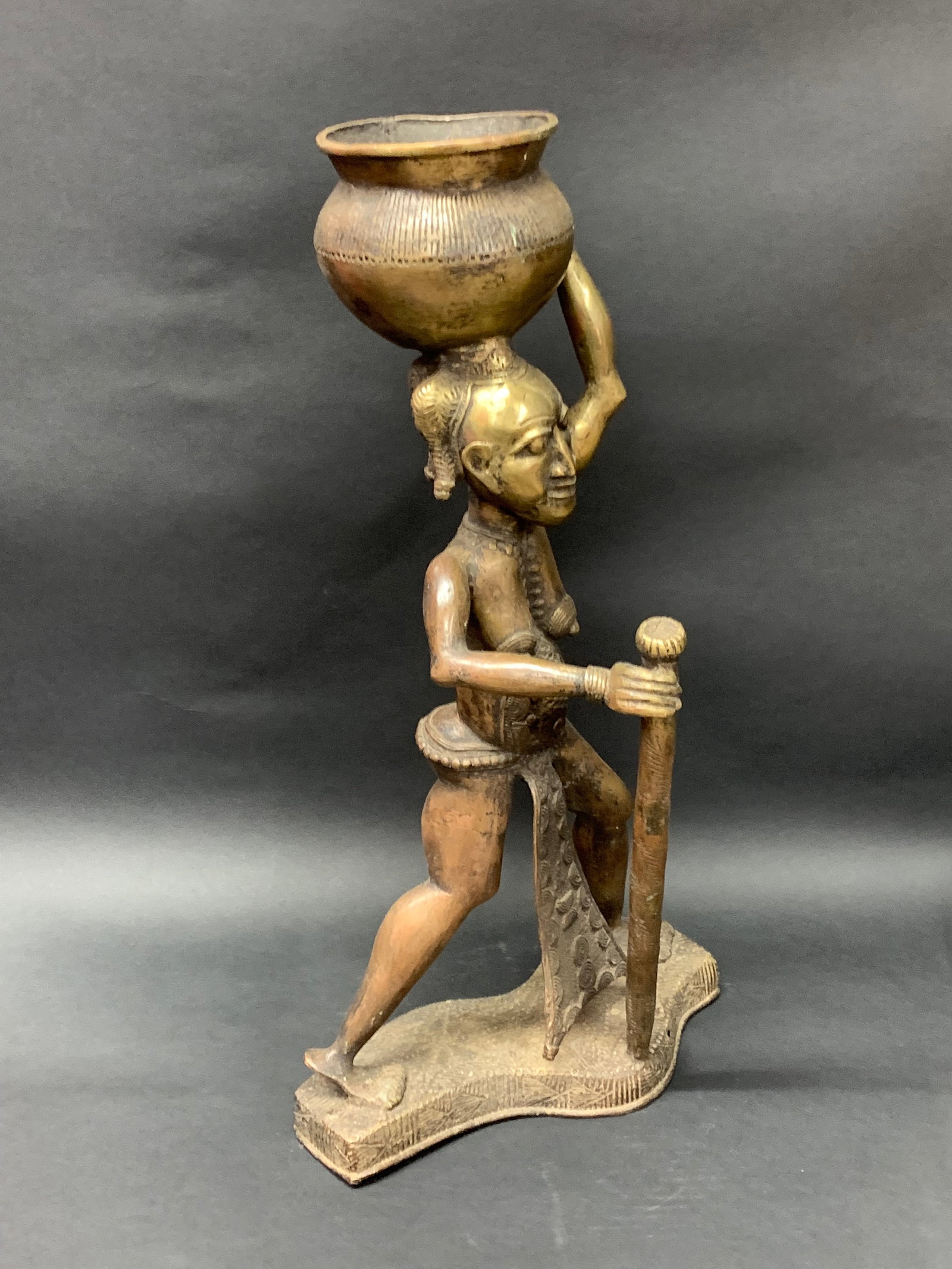 Bronze Bamileke Statue - 4