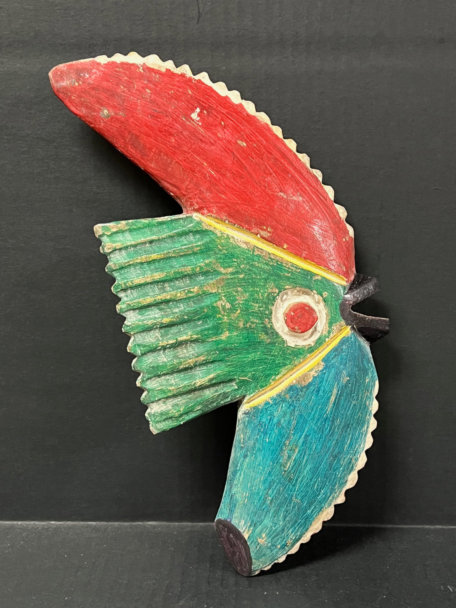 Carved Wood Bozo Bird Sculpture: African Tribal Art Carved Wood Bozo Bird Sculpture. The dimension is 12 inches high x 6.25 inches wide. Please be aware that some of the items are vintage, secondhand, old ages, antiques and may have 