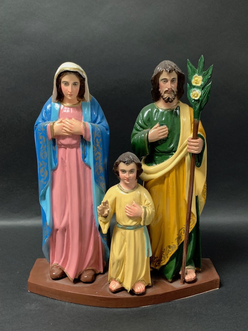 Carved Wood Holy Family: Religious Art Carved Wood Holy Family. The dimension is 13.25 inches high x 12 inches wide. Please be aware that some of the items are vintage, secondhand, old ages, antiques and may have a defects or