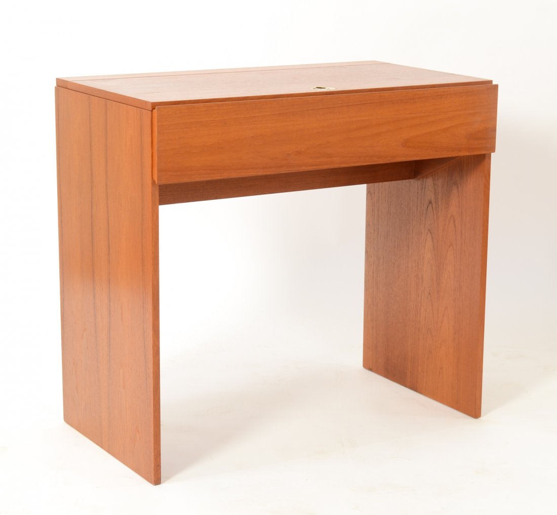 Teak Arne Wahl Iversen for Vinde Møbelfabrik Vanity (1 of 10)